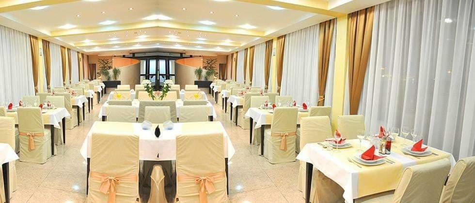 Hotel Beograd - Yu Lukavica Екстер'єр фото