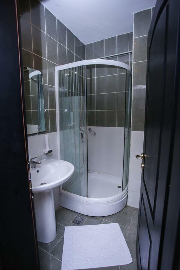 Hotel Beograd - Yu Lukavica Екстер'єр фото