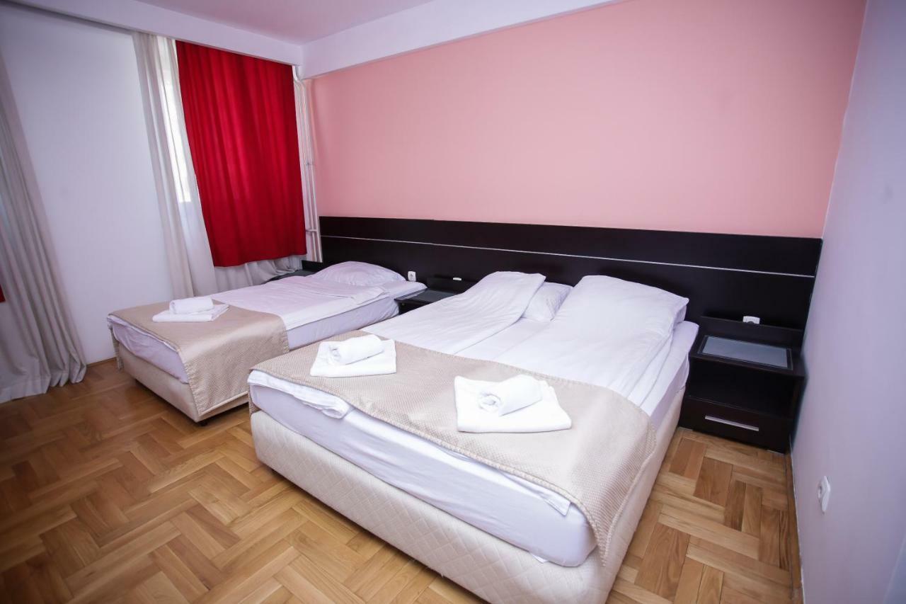 Hotel Beograd - Yu Lukavica Екстер'єр фото