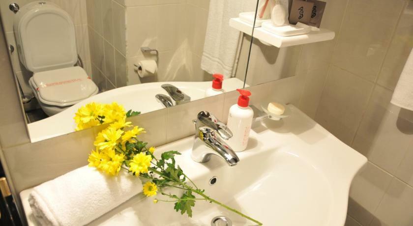 Hotel Beograd - Yu Lukavica Екстер'єр фото